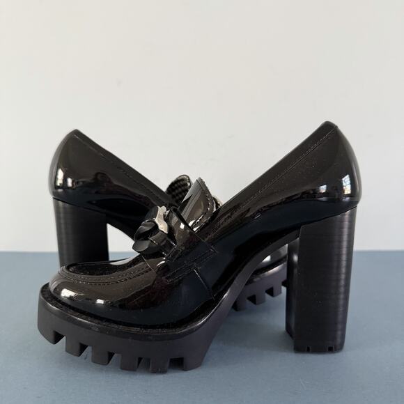 Antonio Melani Parkerr Lug Sole Chain Detail Patent Platform Loafer Pumps - Picture 6 of 9